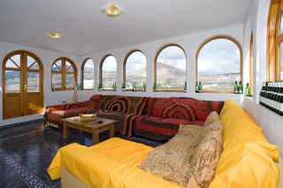 Sitting room at Villa Elephante Blanco